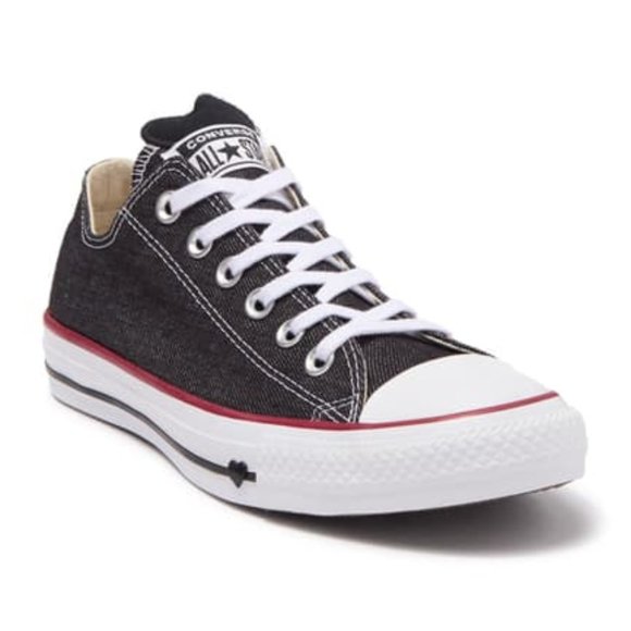 Converse Shoes - Converse Chuck Taylor Ox low cut heart black